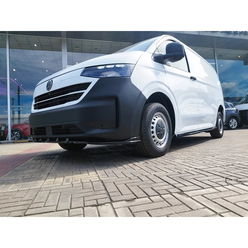 Set sideskirts V.2 passend voor Ford Transit Custom SWB (V710) 2023- / Volkswagen Transporter T7 SWB 2024- (ABS Glanzend zwart)