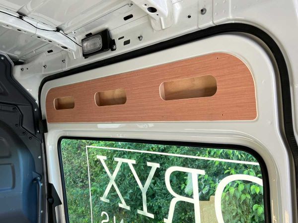 Trim with storage compartments for the right-hand sliding door, MB Sprinter