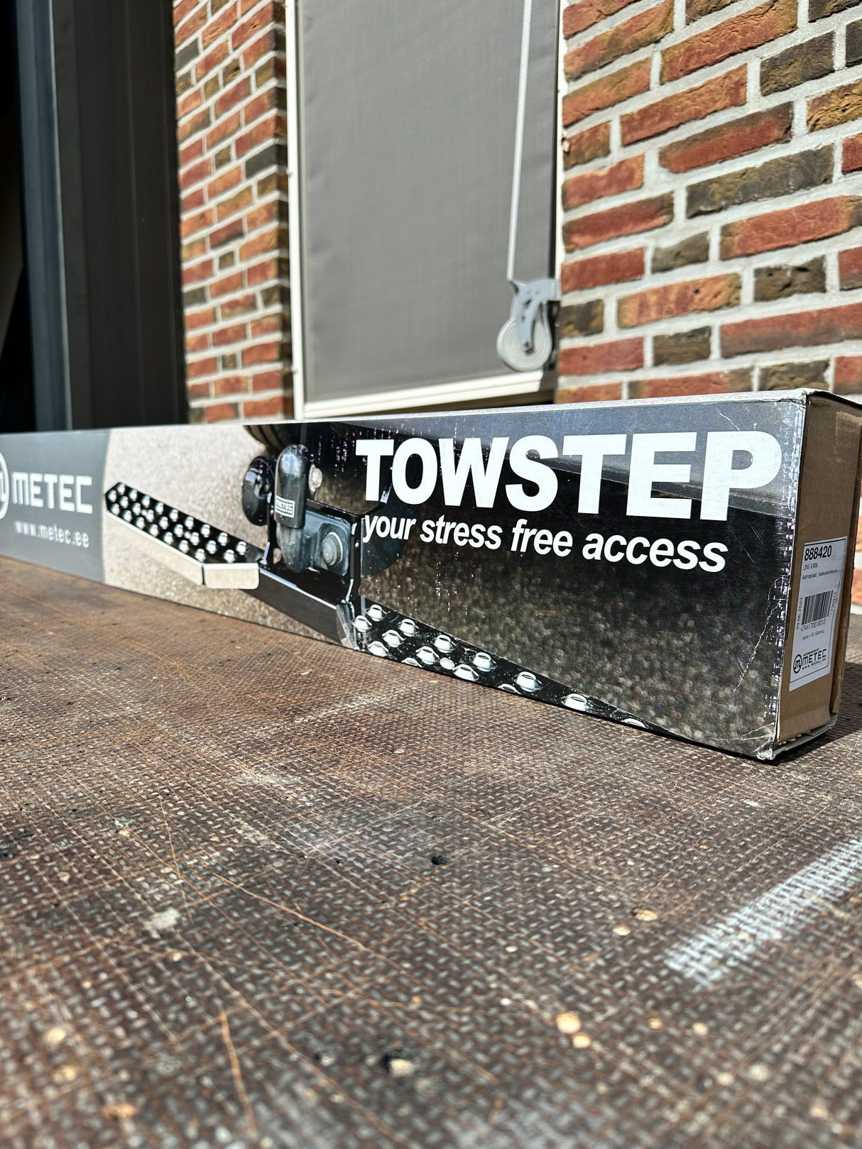 Entry step on towbar medium stainless steel