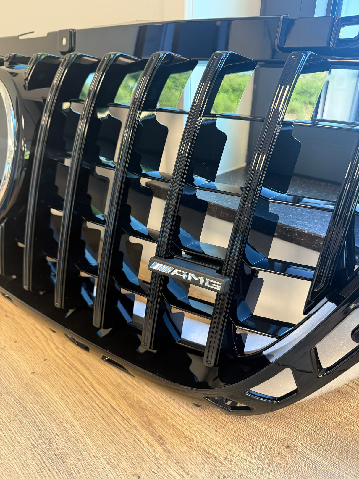 AMG Logo Sprinter 907 AMG Grill