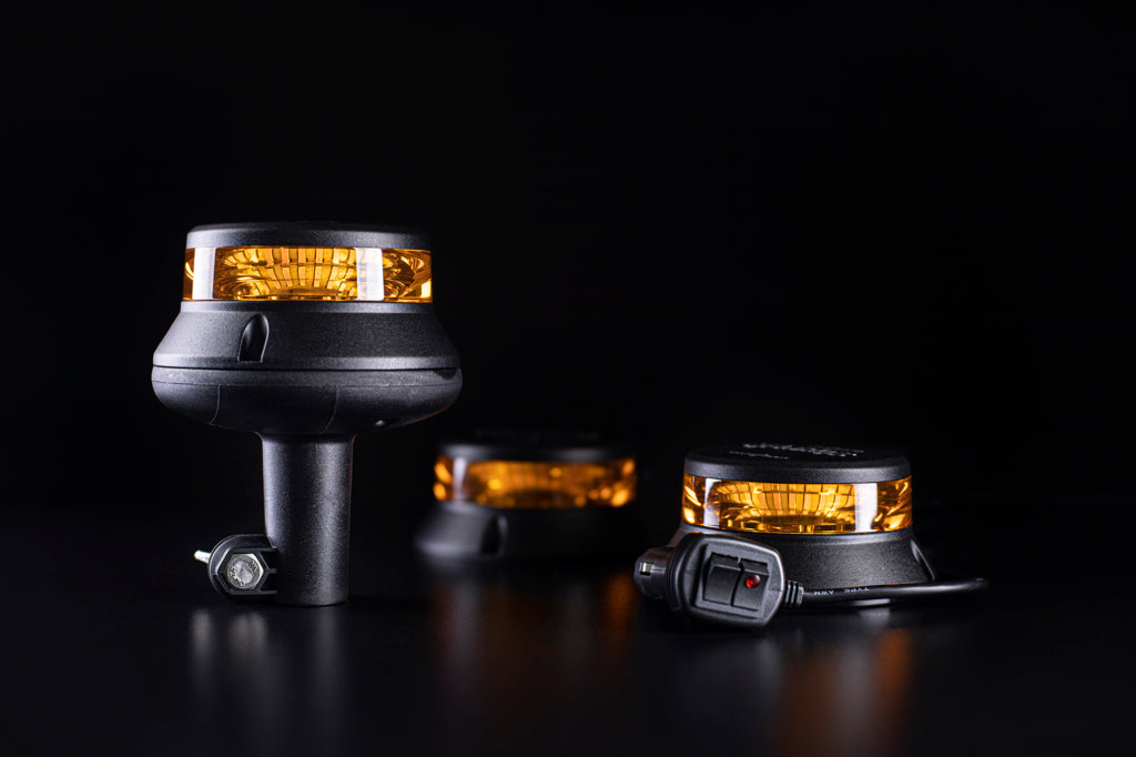 Ambra zwaailamp led met magneetvoet/sigarettenstekker - Strakkebus.nl