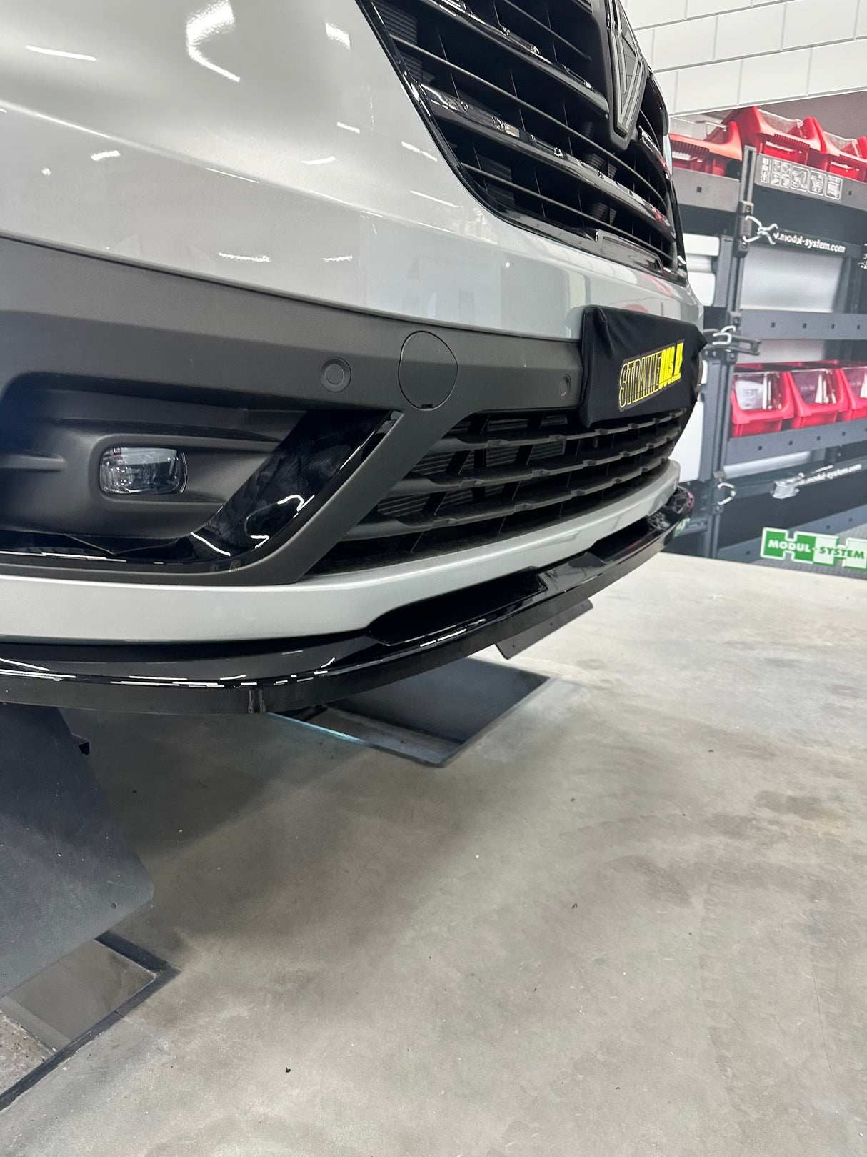 Front spoiler Renault Trafic 2022+