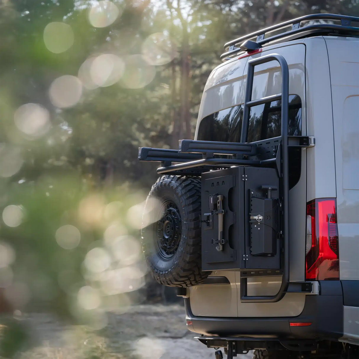 Cargo Ladder H2 Mercedes sprinter W907 2018+