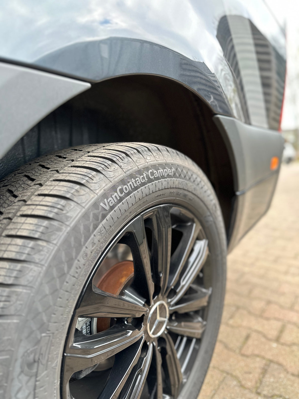 Wheelset with tires 18 inch Mercedes Sprinter 2018+ 