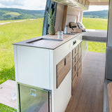 Moon Kitchen Solid Model 2 compleet geinstalleerd in bus